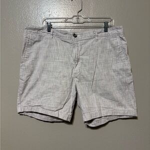 Men's Goodfellow & CO Gray Shorts Size 38